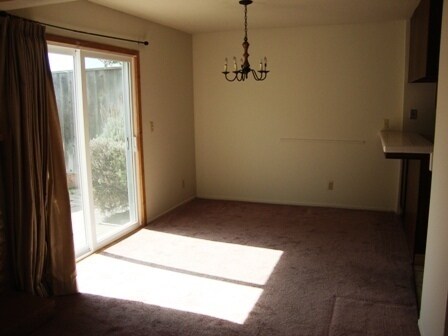 Building Photo - 345 Coleridge Dr
