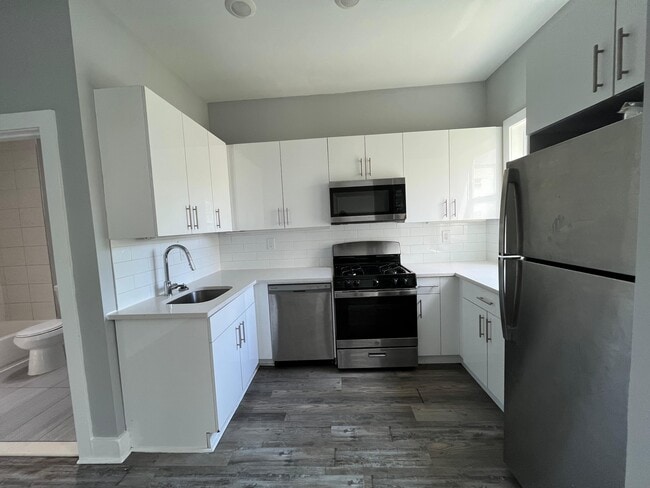 Building Photo - 61 Orient Ave