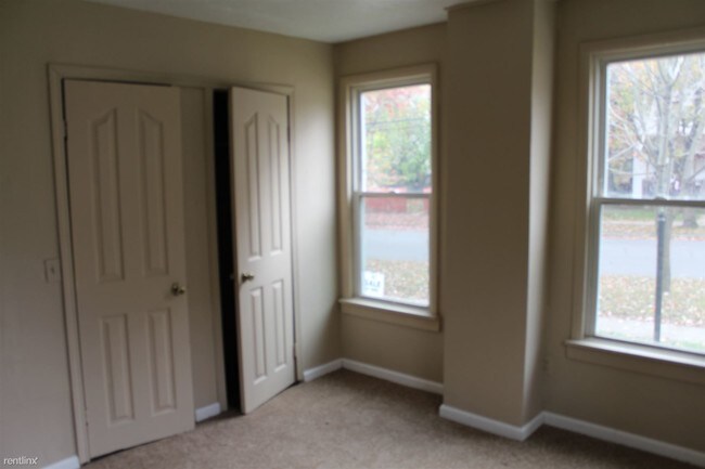 Building Photo - 209 Reed Ave