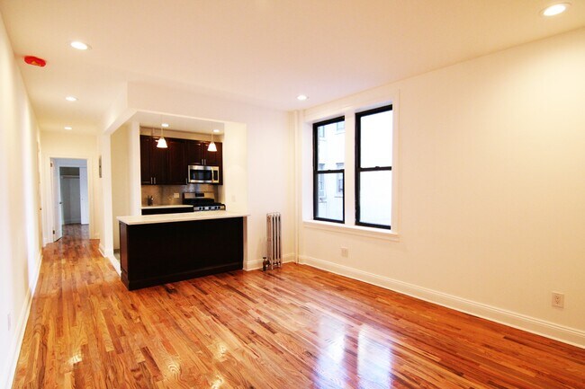 Building Photo - 612 W 144th St