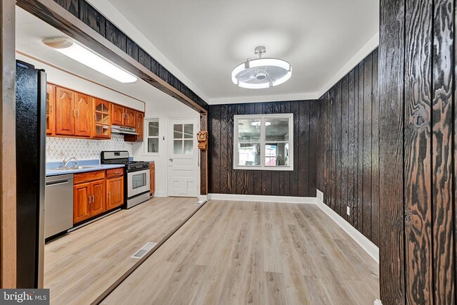 Foto del edificio - 3 Bedroom Beautiful Home