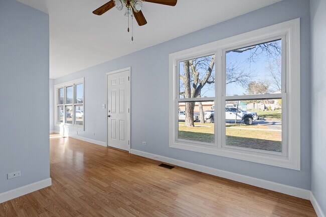 Foto del edificio - 509 Seneca Ln