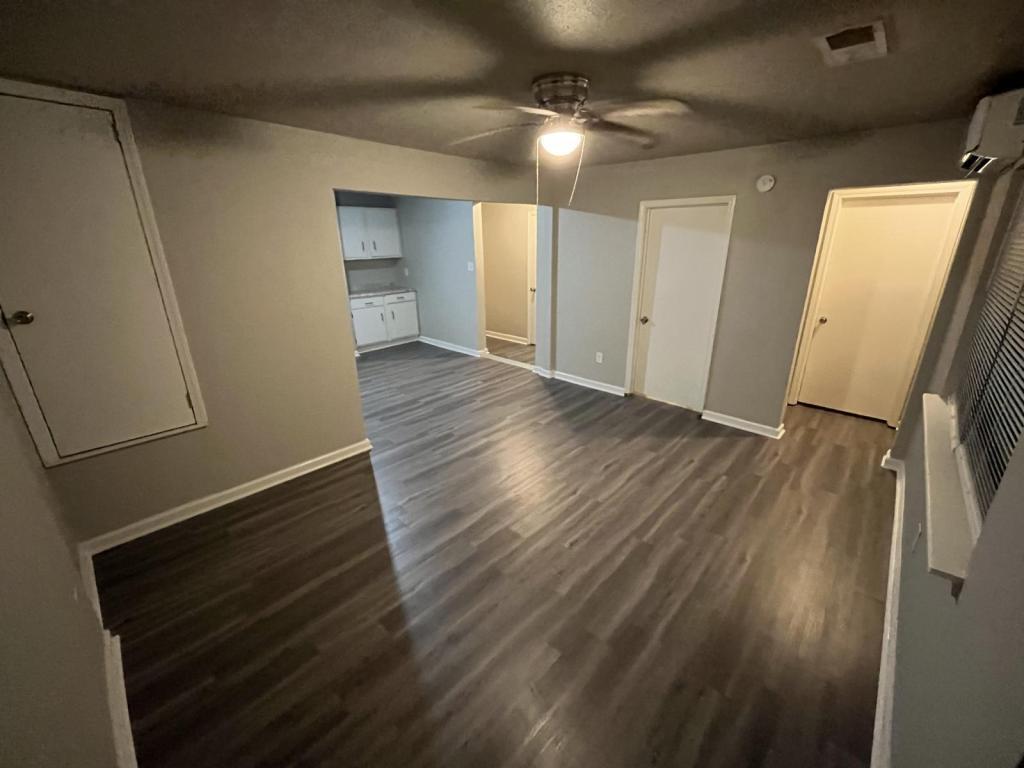 Primary Photo - 1804 E Hwy 89 Unit 2