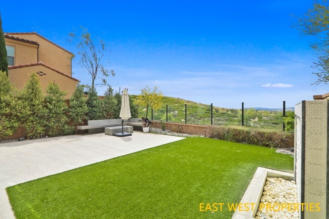 Photo - 136 Falcon Rdg Townhome