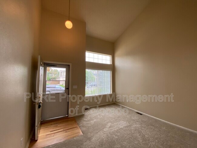 Building Photo - 2215 Gold Dust Ln
