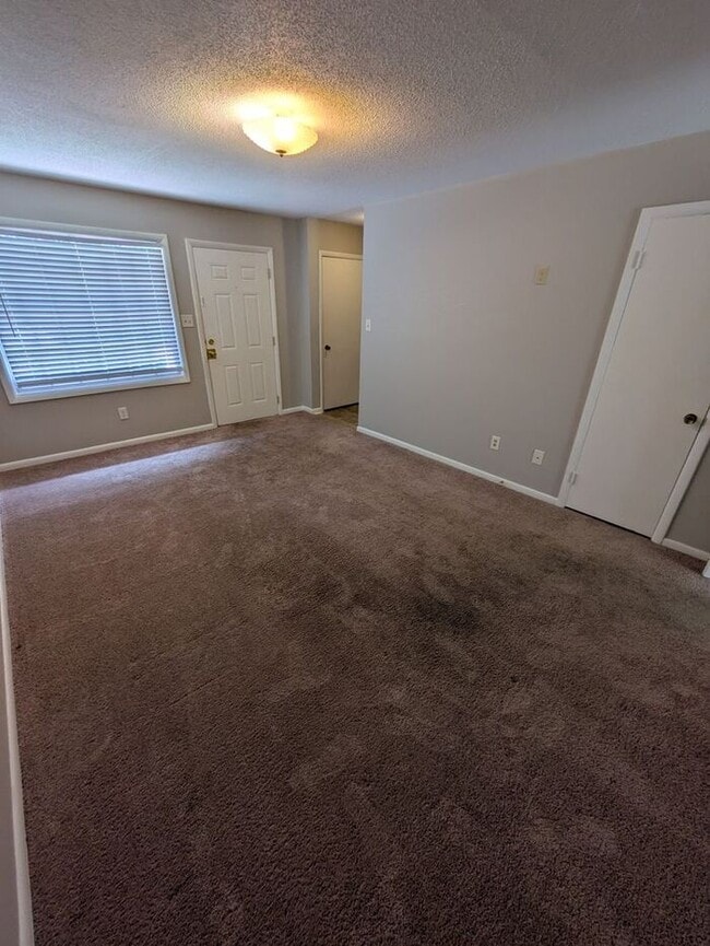 Building Photo - 2BD/1.5BA at Francescan Terrace in Hickory