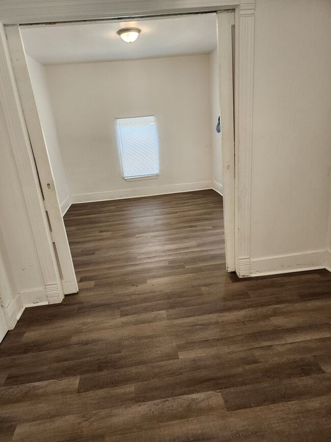 Building Photo - Manufactured Home