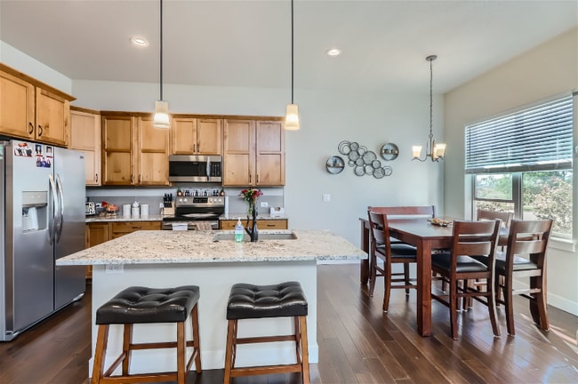 Building Photo - 6898 Autumn Leaf Dr