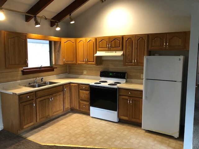 Primary Photo - 5102 Range Dr