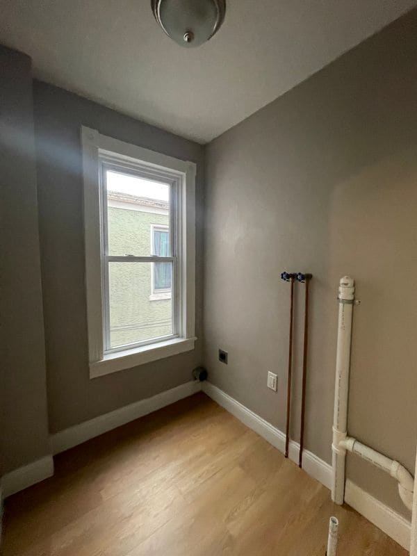 Building Photo - 1335 N 10th St