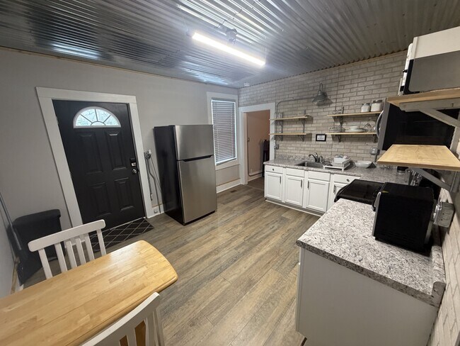 Foto del edificio - 404 N Washington St