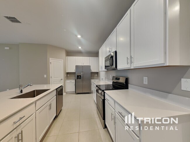 Building Photo - 728 Abita Aly