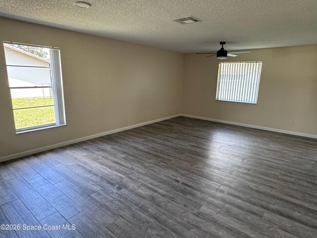 Building Photo - 1717 Bruman Terrace