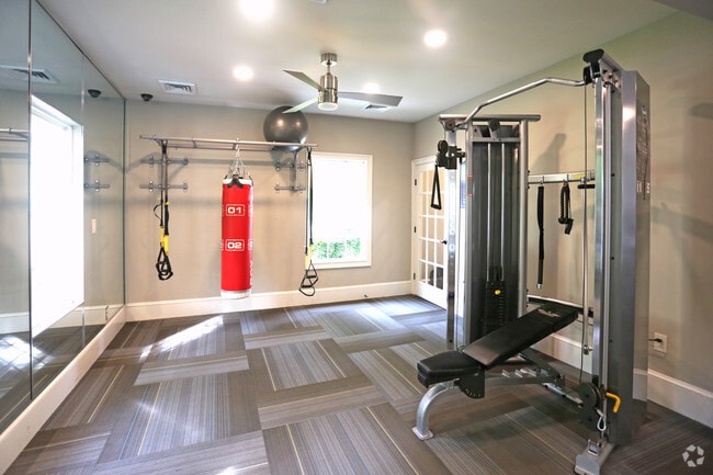 Fitness Center - Crowne at James Landing