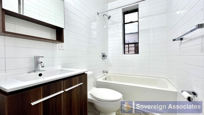Building Photo - 235 W 146th St