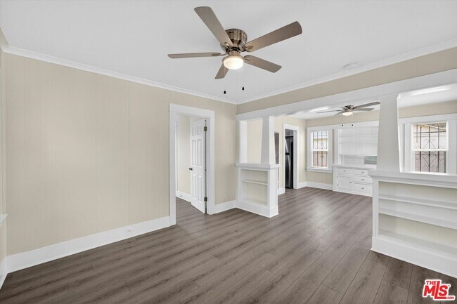 Foto del edificio - 5008 S Wilton Pl