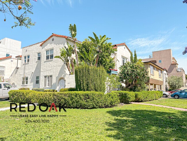 Building Photo - Lovely Spacious One Bedroom With Stainless...