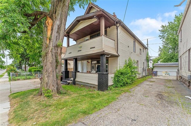 Building Photo - 3217 W 90th St