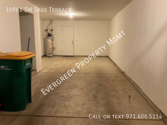 Building Photo - Stunning, Fully Upgraded Townhome! | $2,19...
