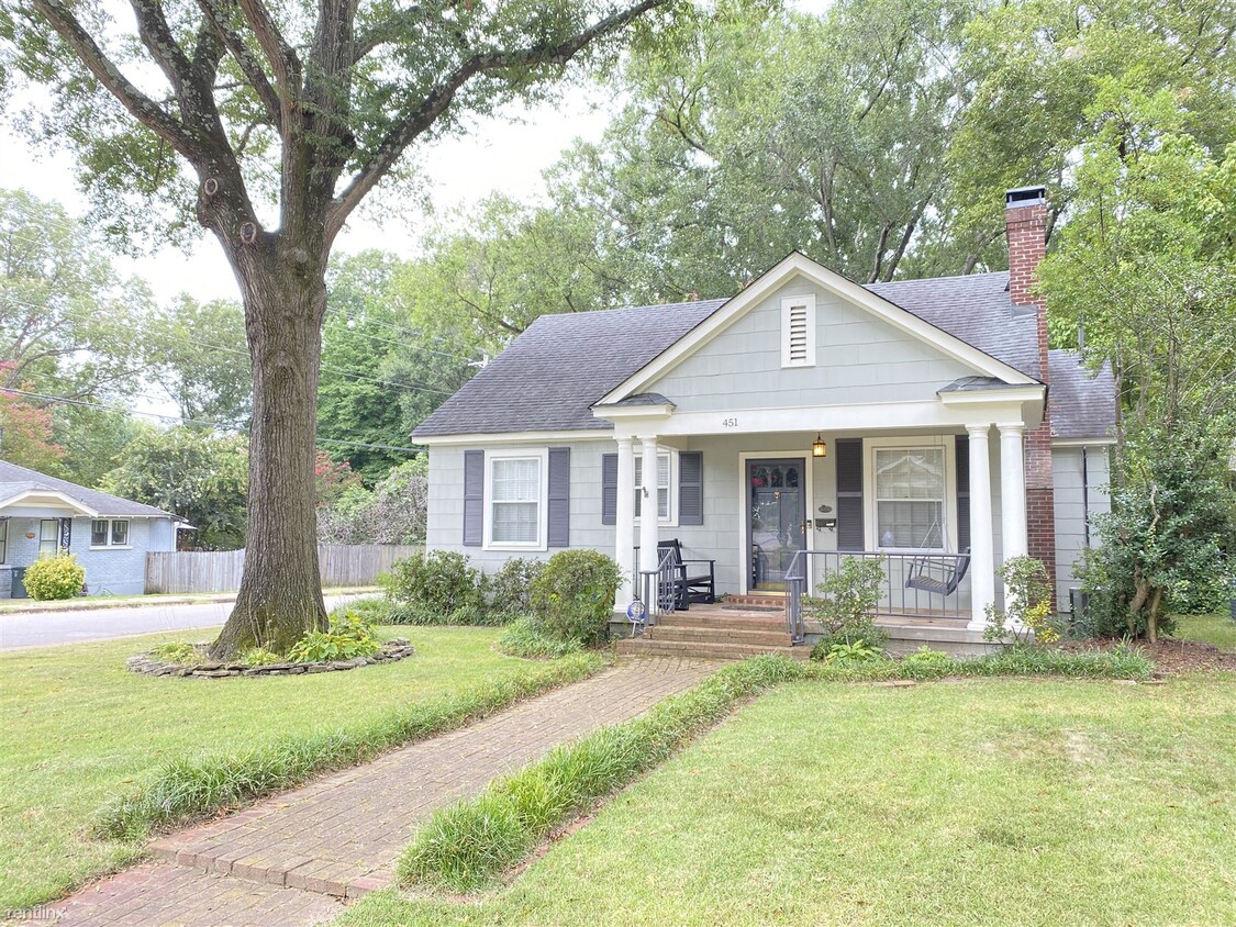 Primary Photo - 3 br, 2 bath House - 451 S Reese St