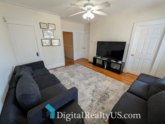 Foto del edificio - 58 Ash St