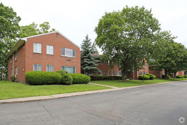 Building Photo - Parklane Apartments