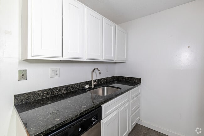 Newly Renovated Kitchen - High Meadow