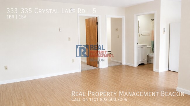 Foto del edificio - 333-335 Crystal Lake Rd-5
