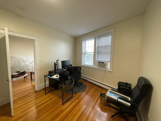 Building Photo - 204 Massachusetts Ave