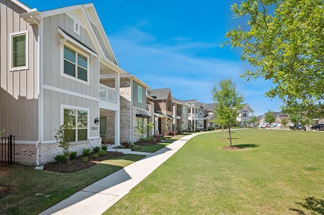 Building Photo - 7207 Daytona Mews
