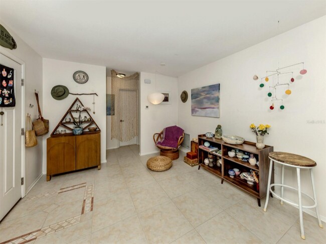 Foto del edificio - 829 Groveland Ave