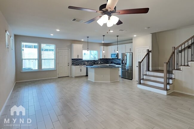 Building Photo - 3112 Founders Rock Dr