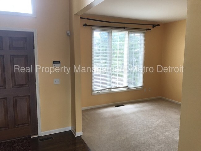 Building Photo - YOUR DREAM HOME IS HERE