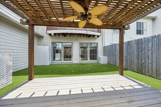 Building Photo - 1321 Whispering Pines Dr