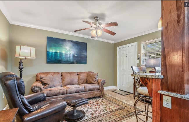 Photo - 1290 Park Blvd Apartment