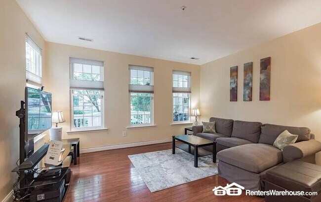 Building Photo - 12 Crusader Ct
