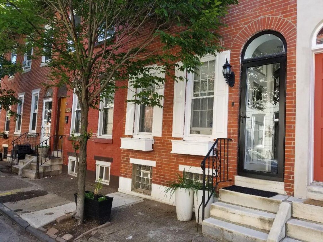 Photo - 856 N Bambrey St (Philadelphia, PA)