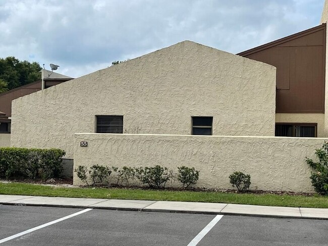 Building Photo - 1880 N Crystal Lake Dr