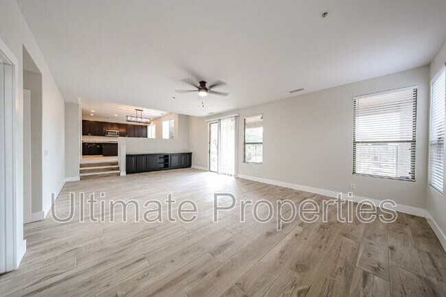 Foto del edificio - 6033 E Smokehouse Trail