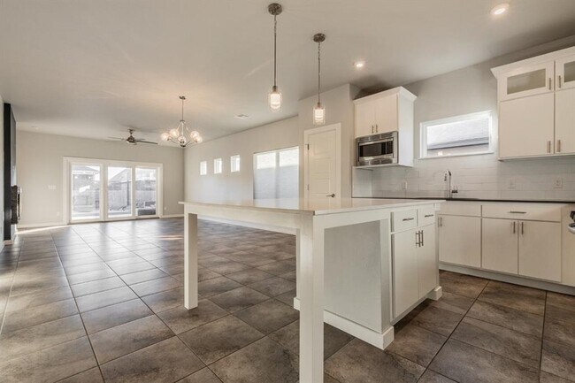 Foto del edificio - 620 NW 180th St