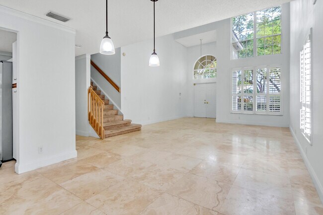 Building Photo - 1011 Siena Oaks Cir E