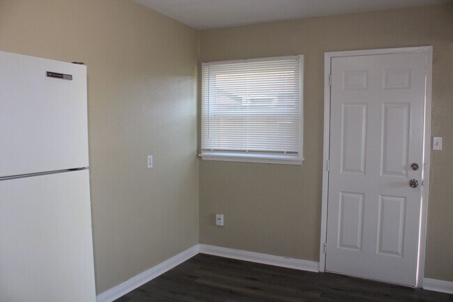 Foto del edificio - CLOSE TO TINKER! *PROMO FIRST FULL MONTH FREE!