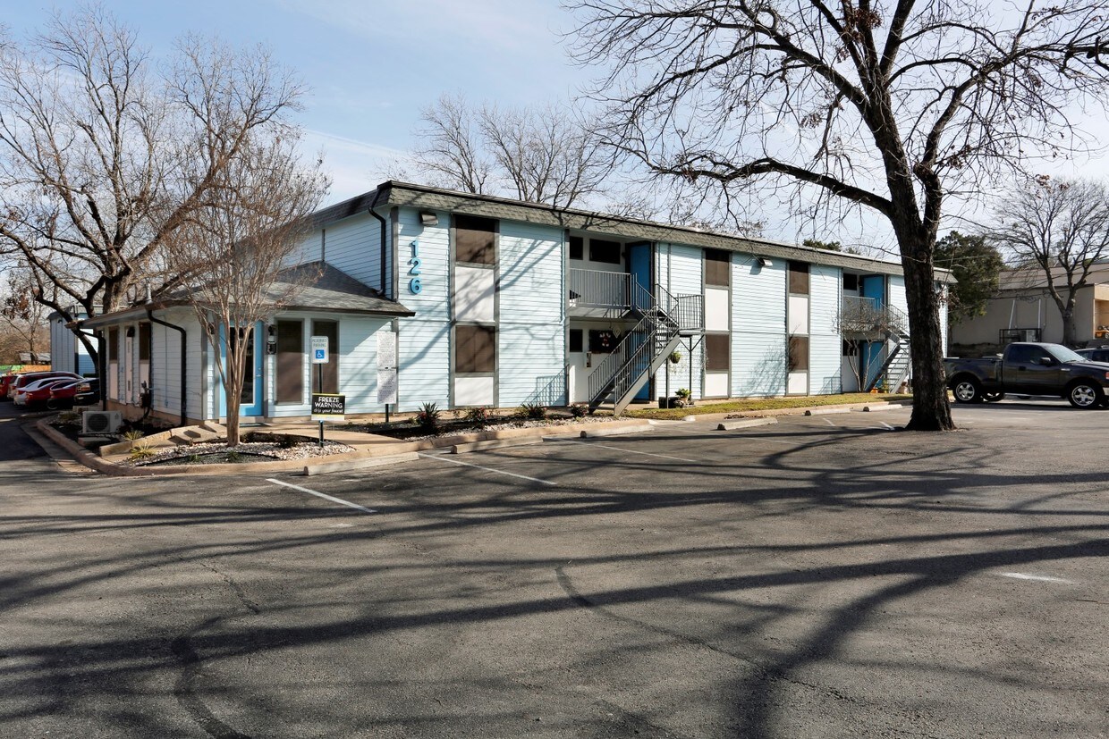 Alma Soco Apartments in Austin, TX