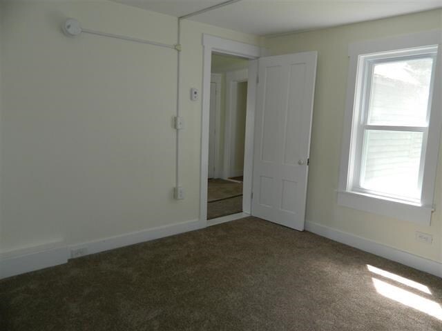 Building Photo - 167 Pleasant St