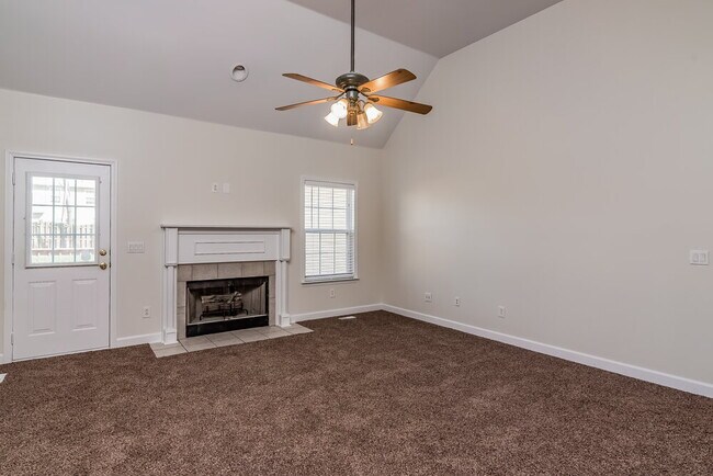 Building Photo - 318 Gatewood Dr