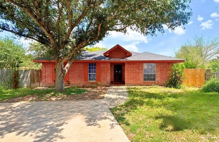 Foto principal - 410 E 27th St