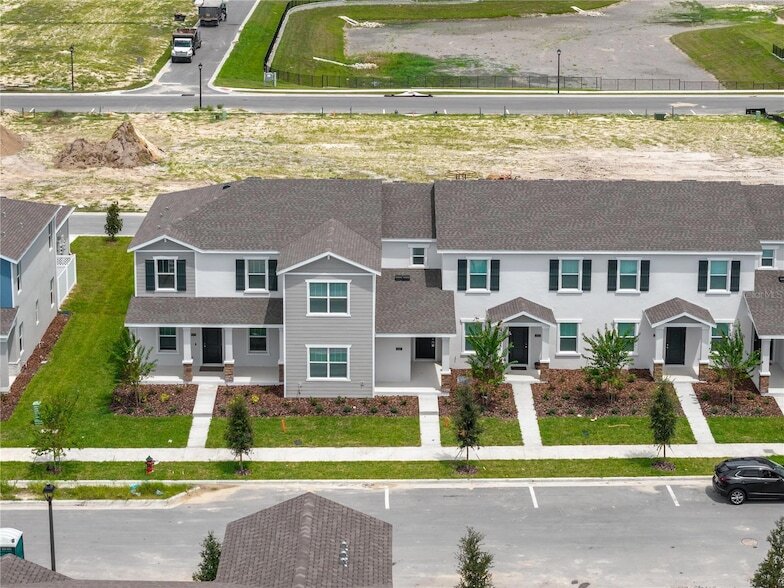 Foto principal - 2301 White Buffalo St