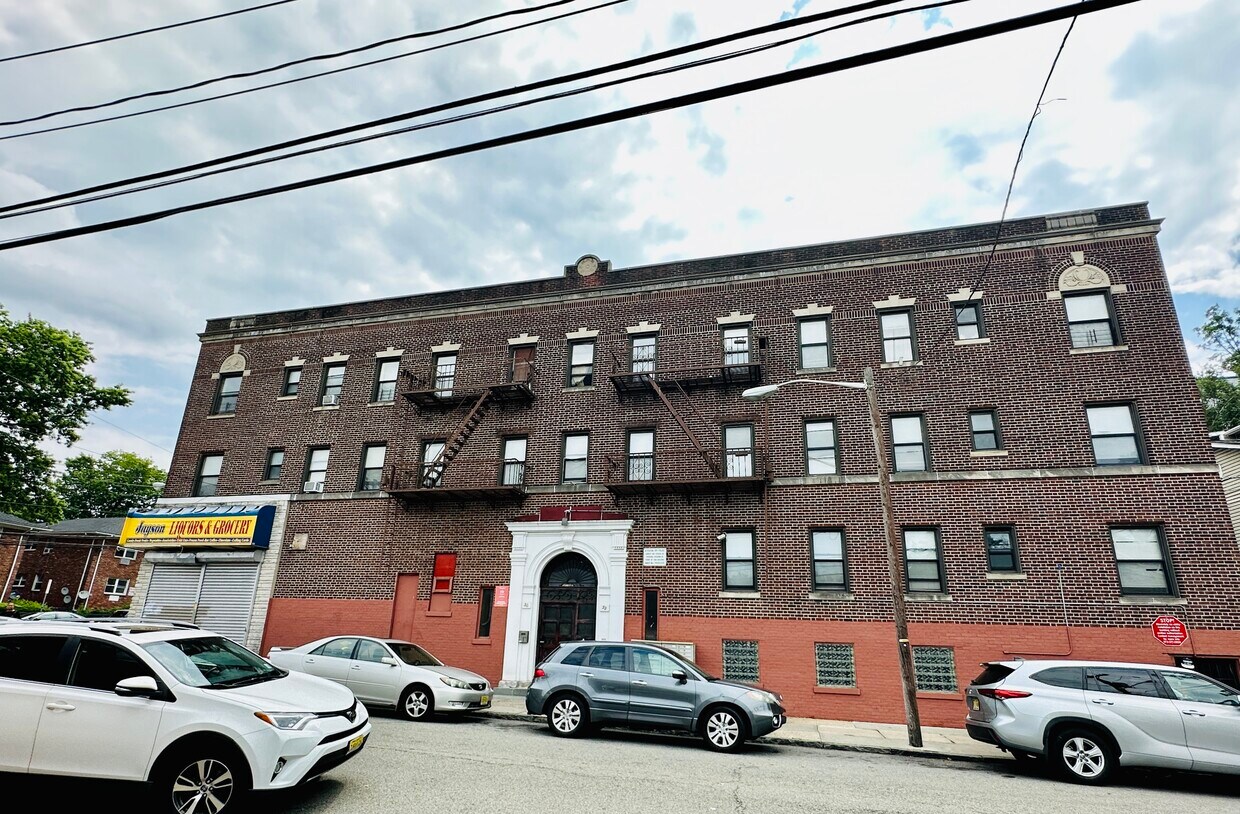 Foto principal - 30 Rutgers St