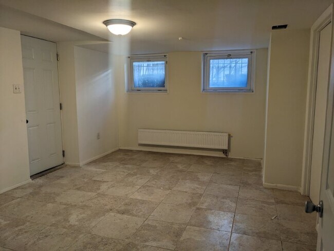 Foto del edificio - 244 12th St SE