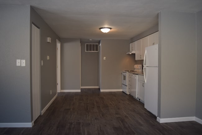 Building Photo - 112 Wood Ct